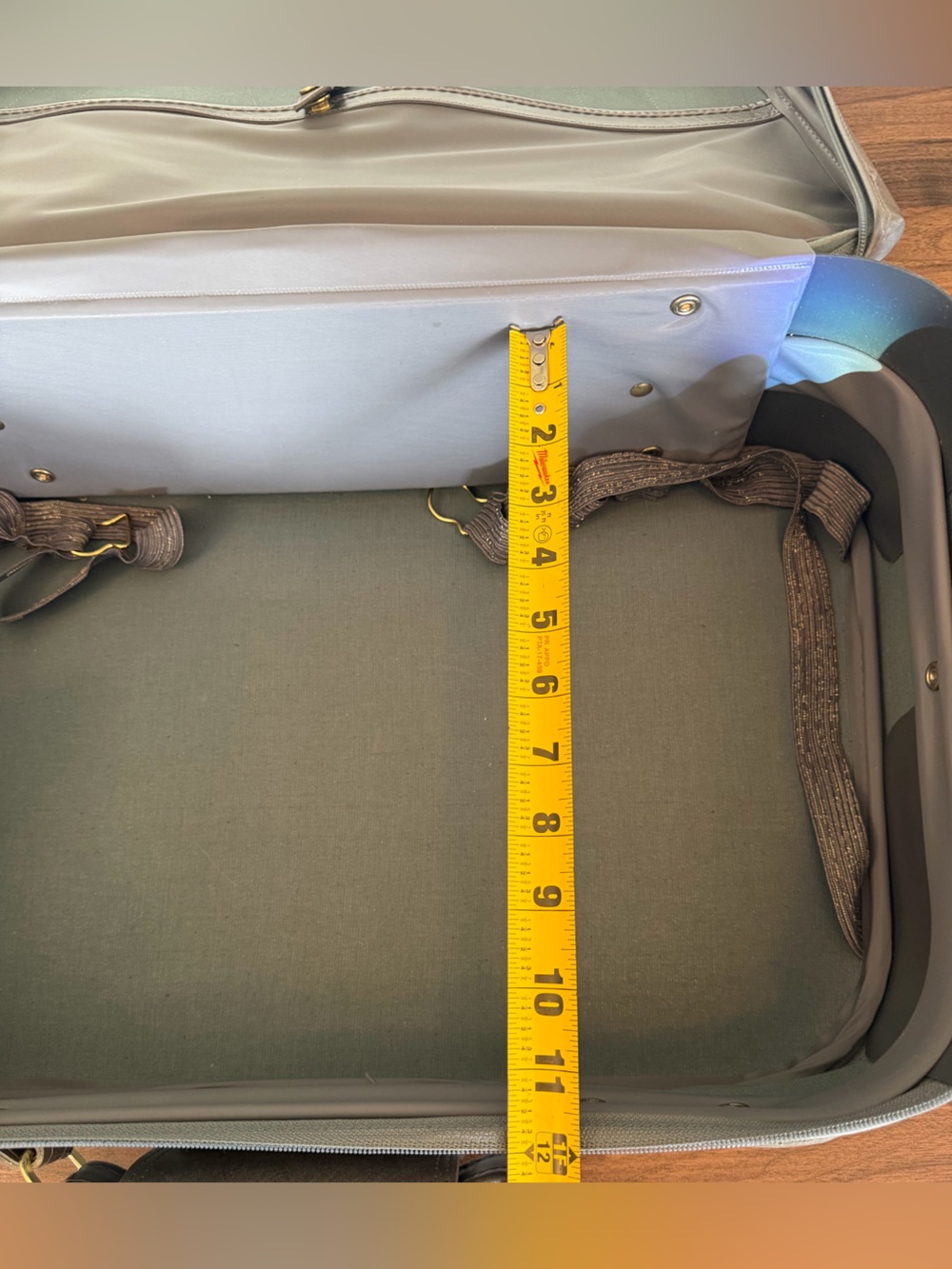 Holiday Suit Case with lock & key! - Vintage - Picture 13 of 16